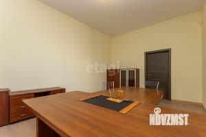 Дом 700м², 2-этажный, участок 25 сот.  