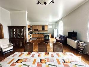 Коттедж 360м&sup2;, 2-этажный, участок 20 сот.  