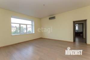 Дом 700м², 2-этажный, участок 25 сот.  