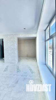 Дом 100м&sup2;, 2-этажный, участок 6 сот.  