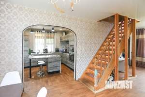 Дом 150м², 2-этажный, участок 11 сот.  