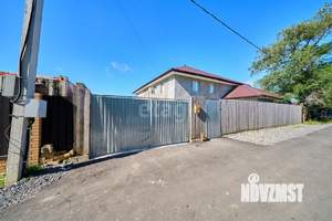Дом 285м², 2-этажный, участок 6 сот.  