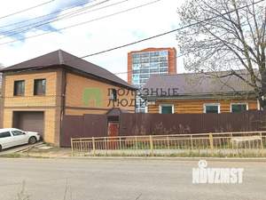 Коттедж 245м&sup2;, 2-этажный, участок 10 сот.  