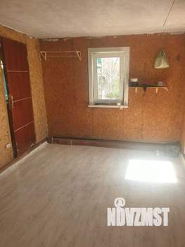 Дом 40м&sup2;, 2-этажный, участок 6 сот.  