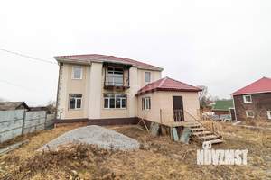 Дом 436м², 2-этажный, участок 10 сот.  