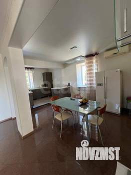 Дом 294м&sup2;, 2-этажный, участок 12 сот.  