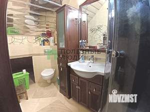 Коттедж 245м², 2-этажный, участок 10 сот.  