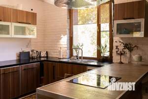 Коттедж 590м&sup2;, 2-этажный, участок 10 сот.  