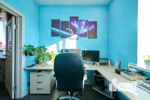 Дом 240м&sup2;, 3-этажный, участок 10 сот.  