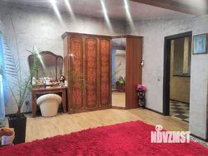 Дом 295м&sup2;, 2-этажный, участок 10 сот.  