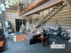Дом 220м², 2-этажный, участок 15 сот.  