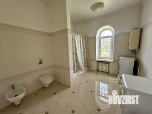 Коттедж 360м&sup2;, 2-этажный, участок 20 сот.  