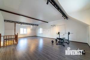 Дом 271м², 2-этажный, участок 14 сот.  