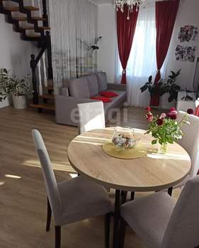 Дом 120м², 2-этажный, участок 7 сот.  