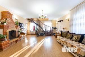 Коттедж 353м², 3-этажный, участок 12 сот.  