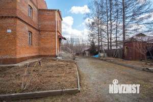 Дом 182м², 2-этажный, участок 11 сот.  
