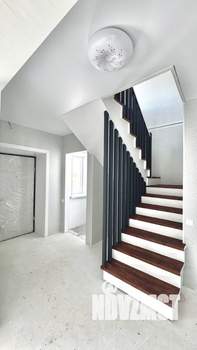 Дом 100м&sup2;, 2-этажный, участок 6 сот.  