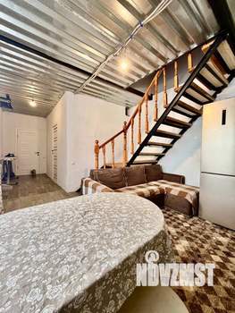 Дом 101м&sup2;, 2-этажный, участок 2 сот.  