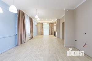 Дом 178м², 3-этажный, участок 15 сот.  
