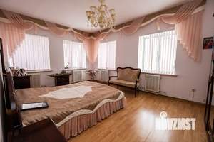 Дом 343м&sup2;, 2-этажный, участок 10 сот.  