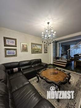 Коттедж 271м&sup2;, 3-этажный, участок 3 сот.  