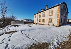 Дом 433м&sup2;, 2-этажный, участок 10 сот.  