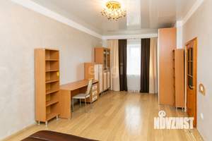 Дом 234м², 2-этажный, участок 8 сот.  
