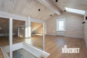 Коттедж 168м&sup2;, 2-этажный, участок 9 сот.  