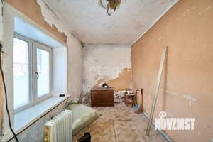 Дом 42м², 2-этажный, участок 10 сот.  