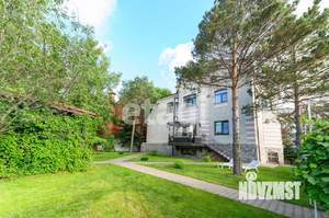 Дом 450м², 3-этажный, участок 10 сот.  