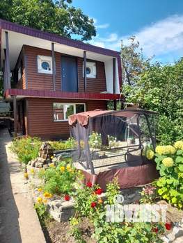 Дом 45м&sup2;, 2-этажный, участок 10 сот.  