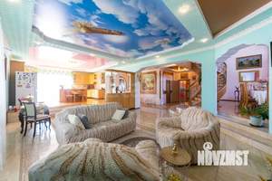 Дом 390м², 3-этажный, участок 18 сот.  