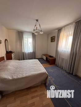 Коттедж 343м&sup2;, 2-этажный, участок 11 сот.  