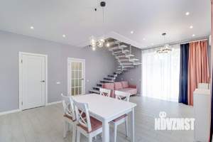 Коттедж 160м², 2-этажный, участок 7 сот.  