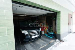 Дом 217м&sup2;, 2-этажный, участок 9 сот.  