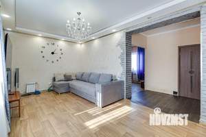 Дом 121м&sup2;, 2-этажный, участок 10 сот.  