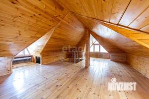 Дом 219м², 3-этажный, участок 18 сот.  