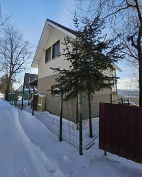 Дом 80м&sup2;, 2-этажный, участок 80 сот.  