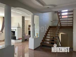 Дом 294м&sup2;, 2-этажный, участок 12 сот.  