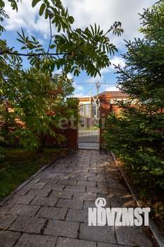 Дом 700м², 2-этажный, участок 25 сот.  