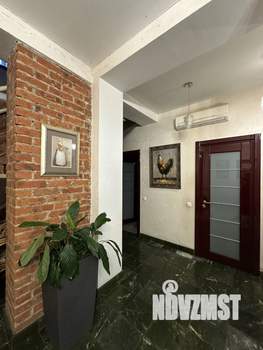 Коттедж 271м&sup2;, 3-этажный, участок 3 сот.  