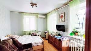 Дом 72м², 2-этажный, участок 7 сот.  