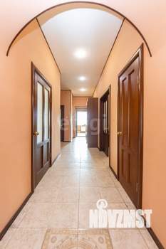 Дом 250м², 2-этажный, участок 10 сот.  