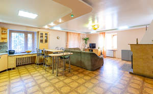 Дом 270м², 2-этажный, участок 10 сот.  