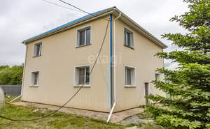 Дом 241м², 3-этажный, участок 10 сот.  