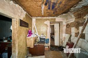 Дом 42м², 2-этажный, участок 10 сот.  