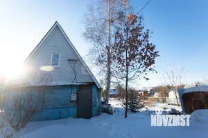 Дом 42м&sup2;, 2-этажный, участок 6 сот.  