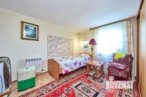 Дом 165м&sup2;, 2-этажный, участок 13 сот.  