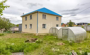 Дом 241м², 3-этажный, участок 10 сот.  