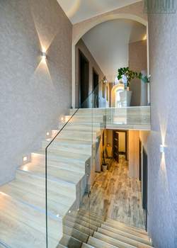 Дом 203м&sup2;, 2-этажный, участок 10 сот.  